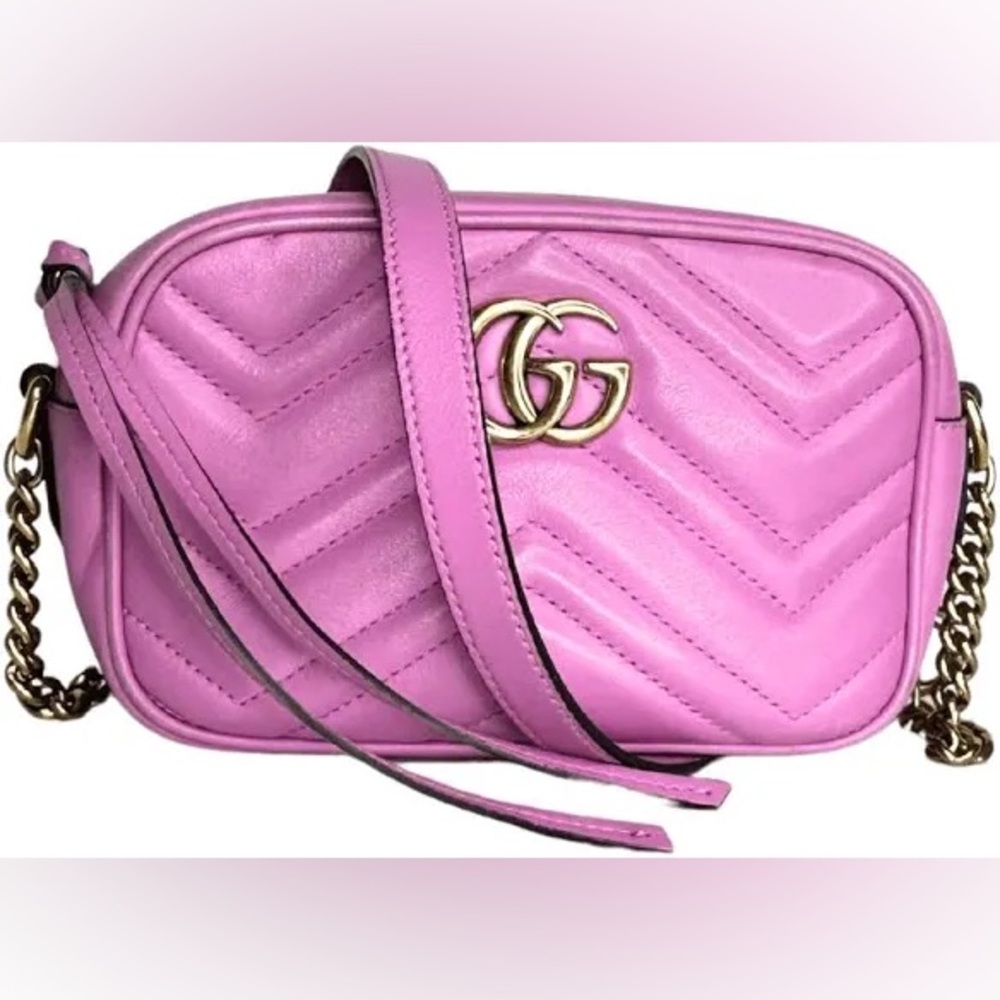 Rare AUTH mini Gucci GG Marmont crossbody bag. Excellent condition, no call outs